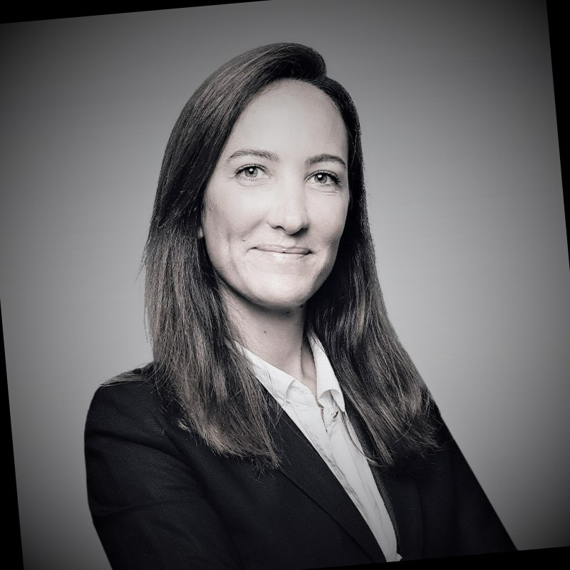 Céline de Francqueville, Collier International